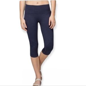 Lululemon In the Flow cropped tights size 2